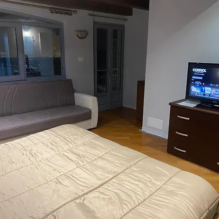 La Casa Di Cate & Adry 4* Envie