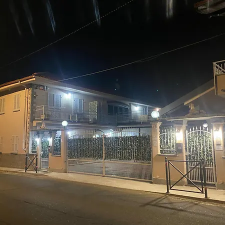 La Casa Di Cate & Adry 4* Envie