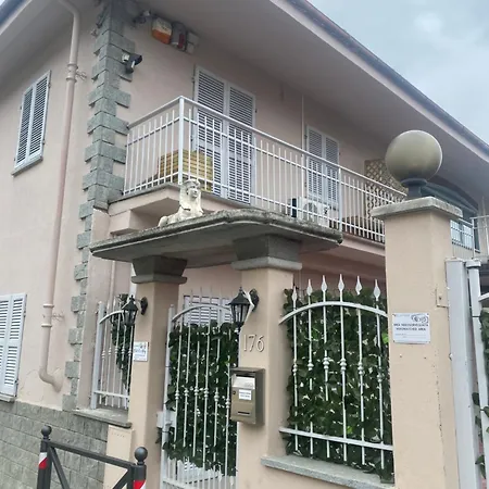 La Casa Di Cate & Adry 4*